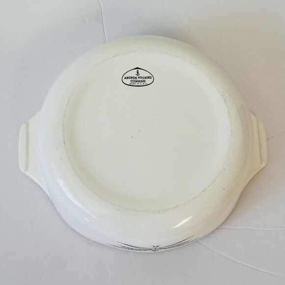 VTG Anchor Hocking Black Wheat Casserole Dish GUC - Picture 4 of 5